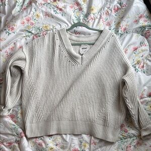 aerie Off-White Ribbed V-Neck Sweater